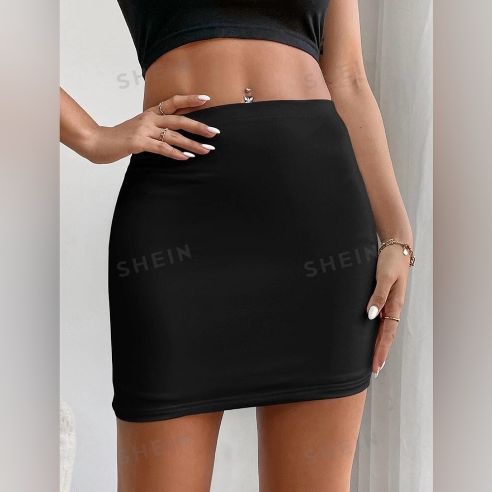 NWOT Petite Solid Bodycon Mini Skirt
